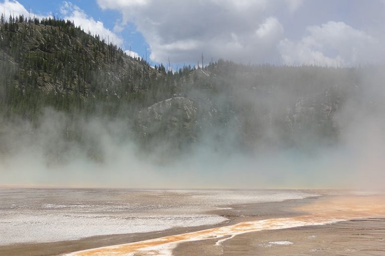 One day Yellowstone air tour from Salt Lake City Yellowstone Tours